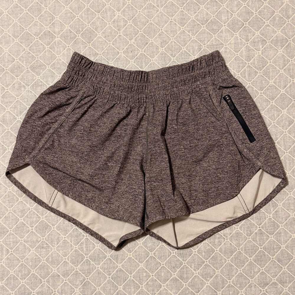 Lululemon Women’s Athletic Track That Short 4" in Gray Size 6